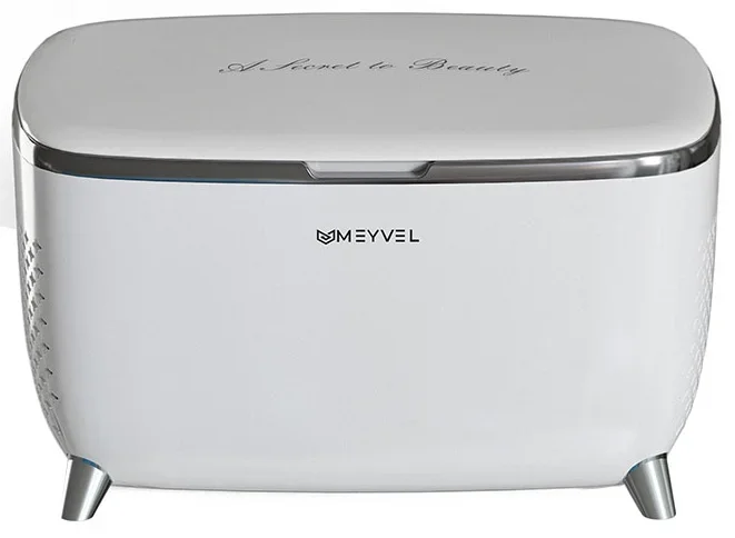 Холодильник для косметики Meyvel MB-06C3W